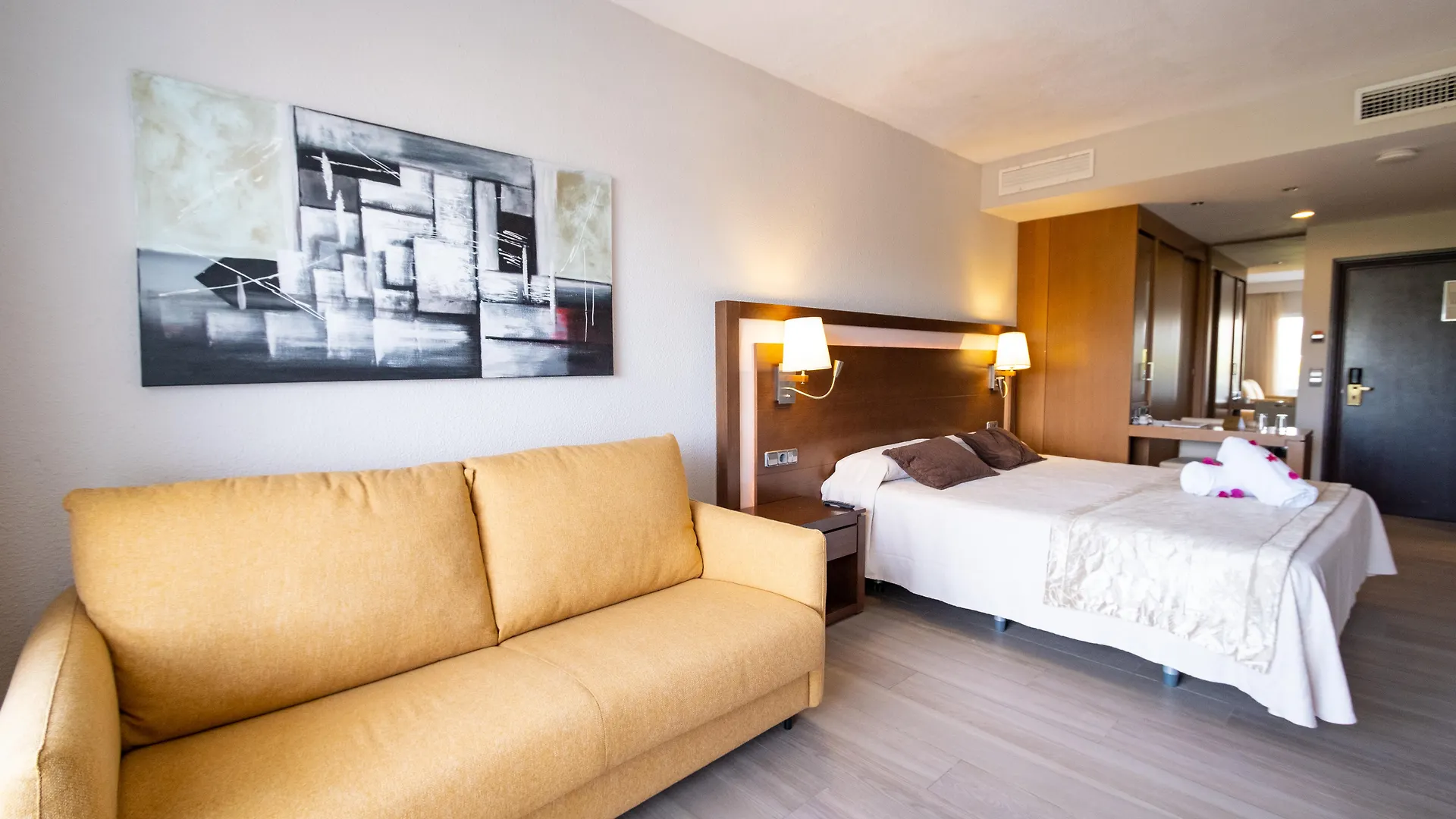 Hotel Condesa Port de Alcudia  4*, Port de Alcudia (Mallorca) Spain